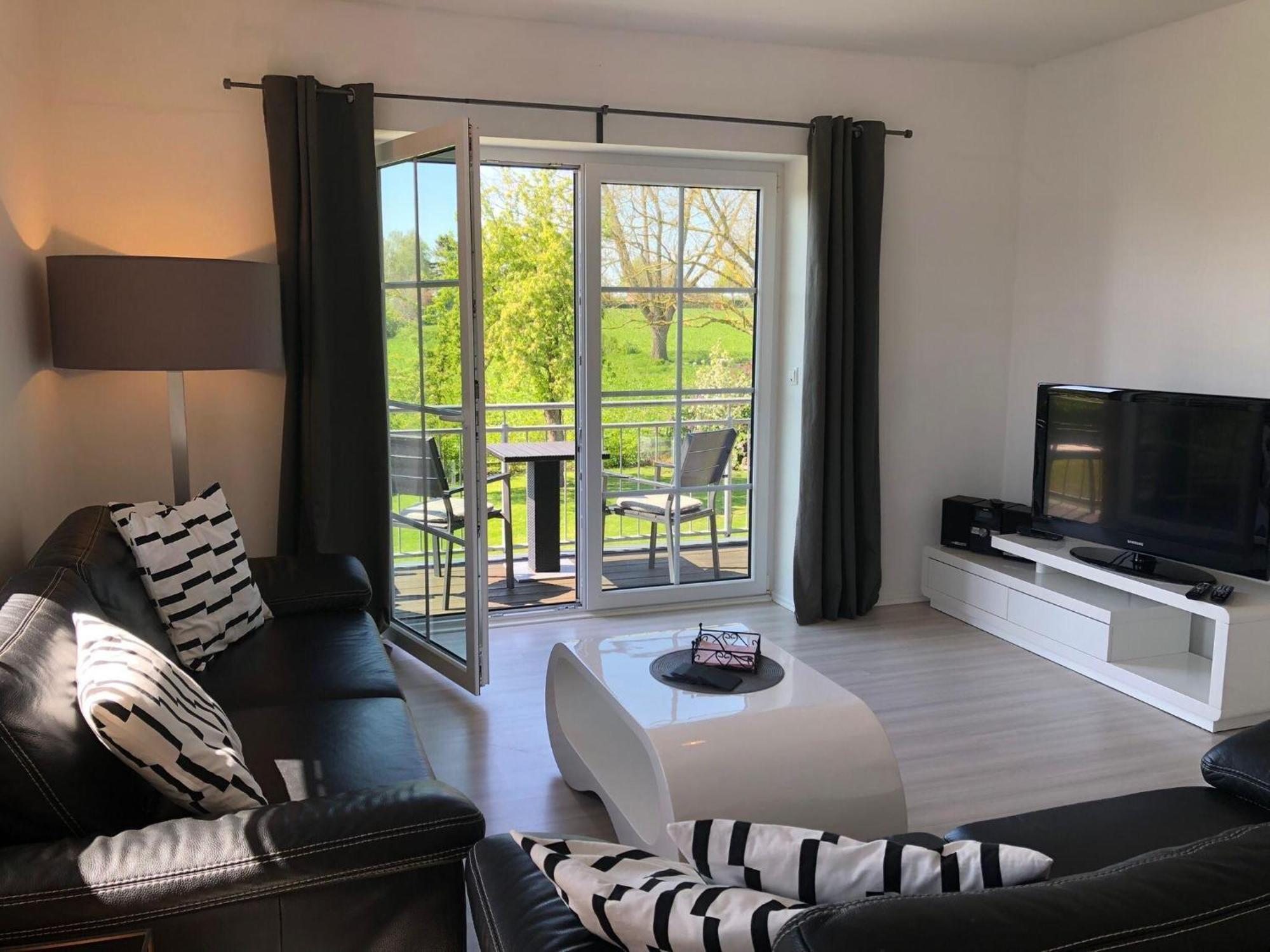 Charming Apartment In Oldenburg In Holstein With Terrace Extérieur photo